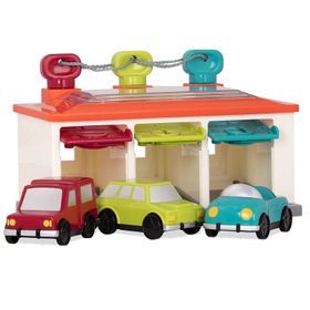 garage-juguete-infantil-para-clasificar-formas-con-llaves-y-autos-21187662
