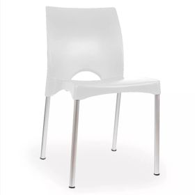 silla-plastica-garden-life-boston-blanca-con-patas-de-cano-21270350